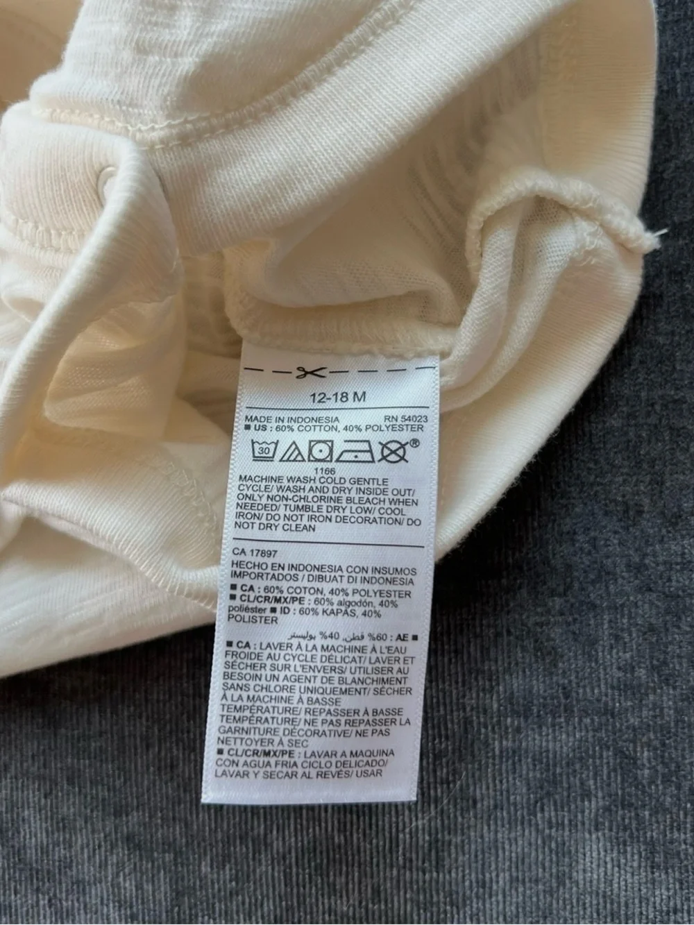NWT Old Navy Rainbow and Sunshine Onesie Bundle Size 12-18 Months